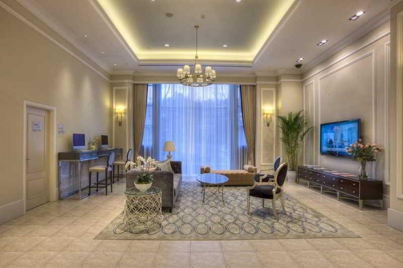 Aparthotel Court Center, 4*